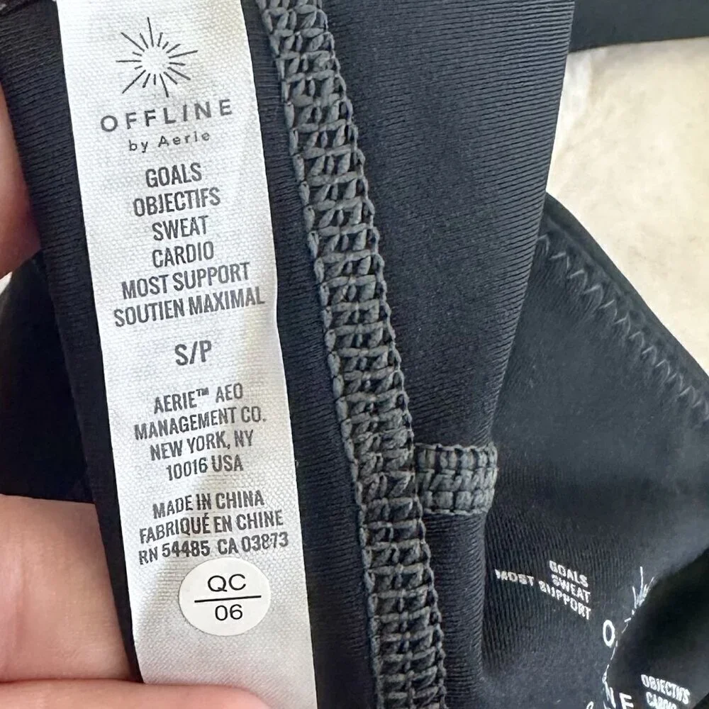 NWT Offline by Aerie Black with Gray Stitching Goals Padded Sports Bra - Size: S - Picture 4 of 7
